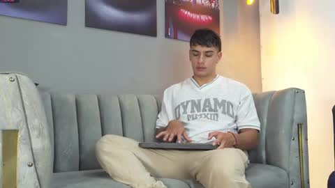 Snapshot of joseph__boy chatting on 05.24.26 JOSEPH online show from 05.24.26