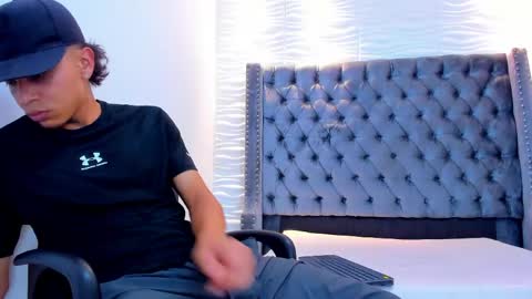 Snapshot of joseph_vans chatting on 06.01.26 joseph_vans online show from 06.01.26