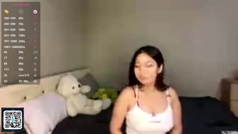 Snapshot of josephineprice chatting on 07.31.26 Lynn online show from 07.31.26