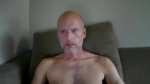 Snapshot of joshking2017 chatting on 10.14.25 joshking2017 online show from 10.14.25