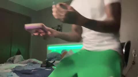 Snapshot of joshperrygoon chatting on 01.05.25 joshperrygoon online show from 01.05.25