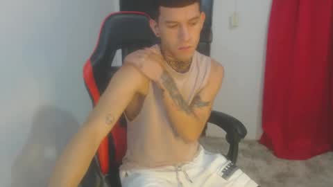 josue_linares online show from 11.02.25