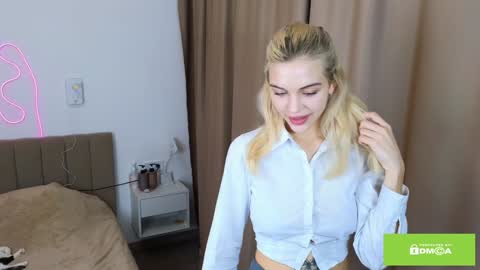 Snapshot of joybunny chatting on 01.10.25 joybunny online show from 01.10.25