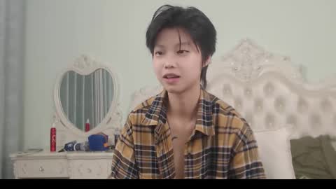 Snapshot of joycekay chatting on 10.31.25 joycekay online show from 10.31.25