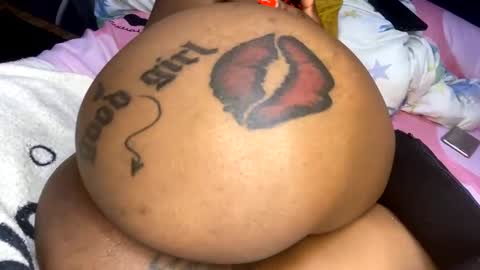 Butterflyass online show from 01.09.25