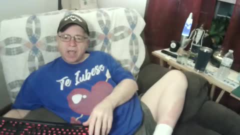 Snapshot of jpmel99 chatting on 01.19.25 jpmel99 online show from 01.19.25