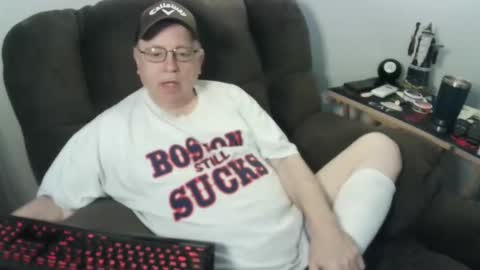 Snapshot of jpmel99 chatting on 09.28.25 jpmel99 online show from 09.28.25