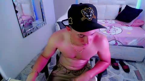 N I N O online show from 03.10.25