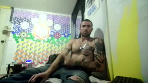 Snapshot of jrizzle1111 chatting on 02.11.25 jrizzle1111 online show from 02.11.25