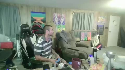 Snapshot of jrizzle1111 chatting on 10.18.25 jrizzle1111 online show from 10.18.25