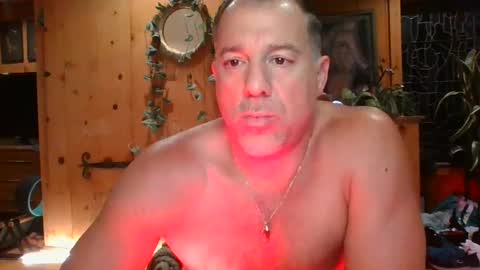 Snapshot of jroge21 chatting on 01.19.25 jroge21 online show from 01.19.25