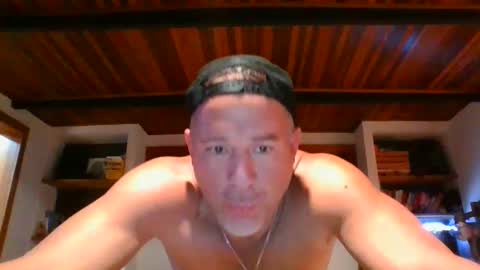 Snapshot of jroge21 chatting on 01.20.25 jroge21 online show from 01.20.25