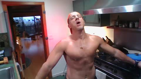 Snapshot of jroge21 chatting on 01.28.25 jroge21 online show from 01.28.25