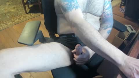 Snapshot of jsimon04 chatting on 01.31.25 jsimon04 online show from 01.31.25