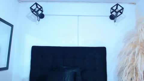 Snapshot of juan_and_luciana chatting on 06.27.26 online show from 06.27.26