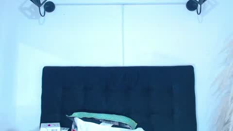 Snapshot of juan_and_luciana chatting on 07.24.26 online show from 07.24.26