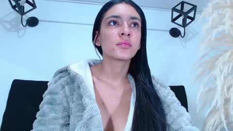 Snapshot of juan_and_luciana chatting on 07.29.26 online show from 07.29.26