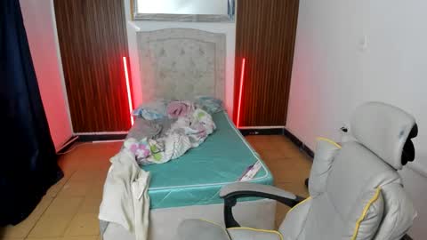 Snapshot of juan_and_luke chatting on 02.22.26 juan_and_luke online show from 02.22.26