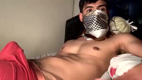 Snapshot of juan_bunny chatting on 05.04.26 lJuanl online show from 05.04.26