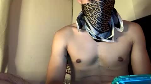 Snapshot of juan_bunny chatting on 05.27.26 lJuanl online show from 05.27.26