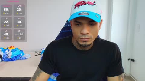 Snapshot of juan_gomez_1 chatting on 03.29.26 juan_gomez_1 online show from 03.29.26