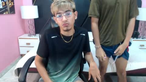 juan_saul1 online show from 04.17.26