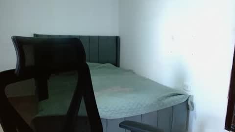 Snapshot of juan_y_ana_69 chatting on 11.22.25 juan y ana online show from 11.22.25