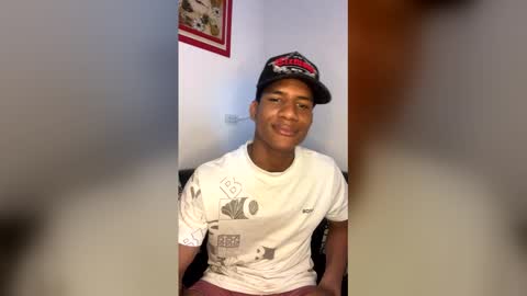 Snapshot of juanbigcock21cm chatting on 04.06.26 juan jose online show from 04.06.26