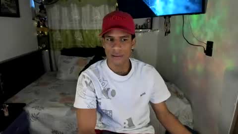 Snapshot of juanbigcock21cm chatting on 06.16.26 juan jose online show from 06.16.26