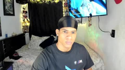 Snapshot of juanbigcock21cm chatting on 07.26.26 juan jose online show from 07.26.26