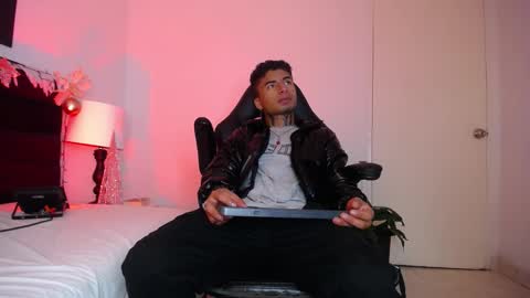 juancamilo66_ online show from 01.02.25