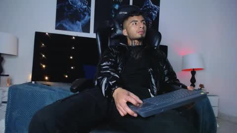 juancamilo66_ online show from 02.11.25