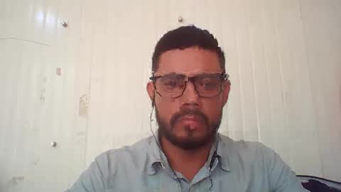 Snapshot of juanfe_style chatting on 10.22.25 juanfe_style online show from 10.22.25