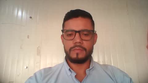 Snapshot of juanfe_style chatting on 12.03.25 juanfe_style online show from 12.03.25