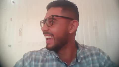 Snapshot of juanfe_style chatting on 03.19.26 juanfe_style online show from 03.19.26