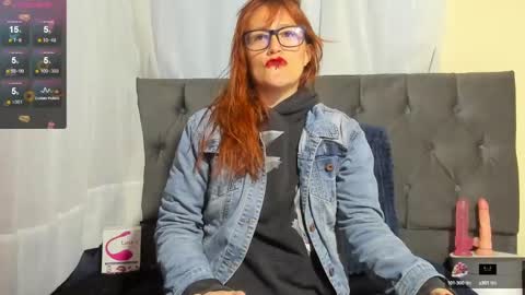 Snapshot of juanita_69_ chatting on 01.06.25 juanita online show from 01.06.25