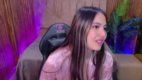 Snapshot of juanita_tay chatting on 07.09.26 JUANITA online show from 07.09.26