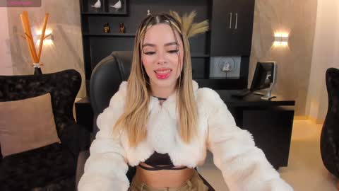 Juanita Clay online show from 02.05.25