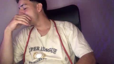 juannvalencia11 online show from 04.25.26
