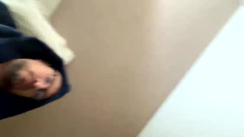 Snapshot of juanrodxyz chatting on 12.21.25 bearcammx online show from 12.21.25