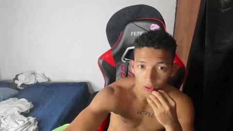 Snapshot of juansw66 chatting on 03.19.26 juansw66 online show from 03.19.26