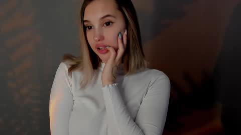 Snapshot of judymiles chatting on 01.29.25 Angelica online show from 01.29.25