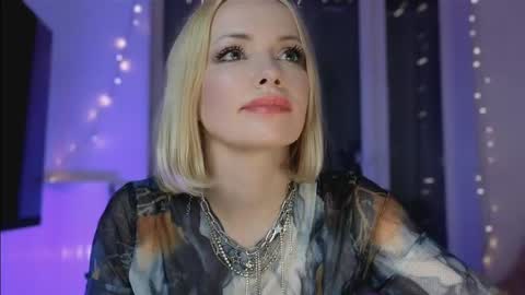 Snapshot of jugoddess chatting on 05.14.26 Goddess Julia online show from 05.14.26