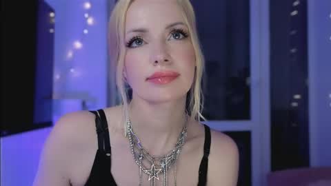 Snapshot of jugoddess chatting on 05.18.26 Goddess Julia online show from 05.18.26