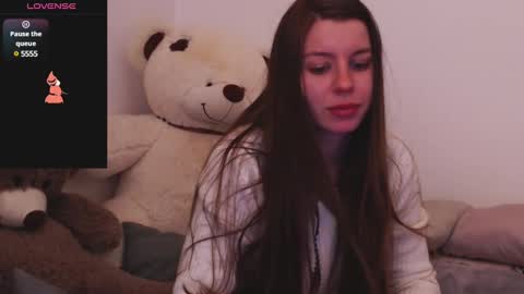 Snapshot of juicy_mystery chatting on 01.24.25 laura online show from 01.24.25