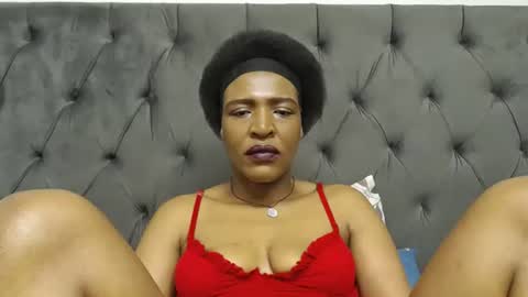 Snapshot of juicykayxxx chatting on 07.28.26 Miss Kay online show from 07.28.26