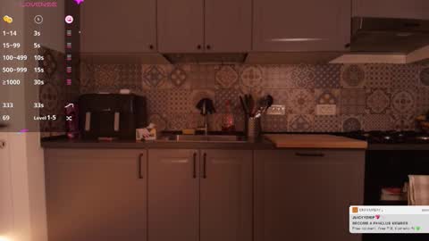 Snapshot of juicyydrip chatting on 01.18.26 Juicy online show from 01.18.26