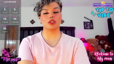 Jujubee online show from 12.12.24