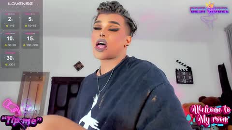 Jujubee online show from 01.07.25