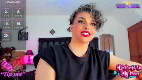 Jujubee online show from 01.10.25